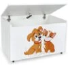 Contenitore Portagiochi In Legno Bianco Su Ruote Motivo Gatto E Cane 1 Contenitore Portagiochi In Legno Bianco Su Ruote Motivo Gatto E Cane -Cameretta Per Bambini 23694692 1
