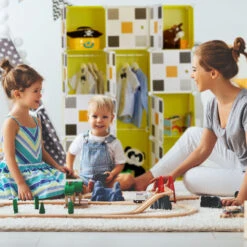 Relaxdays Scaffale Componibile, 8 Scomparti 2 Aste Appendiabiti, Guardaroba, HxLxP: 145x110x37 Cm, Giallo Multicolore -Cameretta Per Bambini 51983933 3